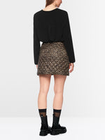 Carregar imagem no visualizador da galeria, black flowing slip-on blouse
